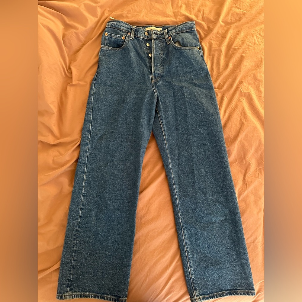 Levi’s Ribcage Straight Jean EUC.